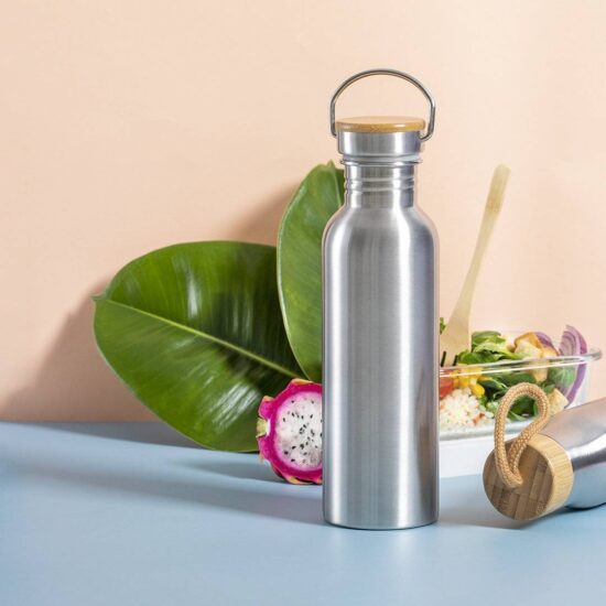 garrafa de estilo retro em aço inox e tampa de bambu